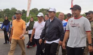 Peringatan HUT ke-52 Korps Pegawai Republik Indonesia (KORPRI) di Provinsi Kepulauan Riau, dimeriahkan dengan Jalan Santai, Tanam Pohon dan Senam Sehat di Stadion Gelora Sri Tri Buana Dompak Tanjungpinang Kamis, (23/11/2023)