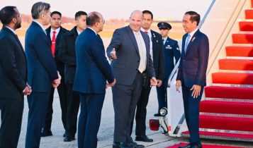 Presiden RI Joko Widodo (Jokowi) beserta rombongan saat tiba di Pangkalan Militer Andrews, Washington DC, Amerika Serikat, pada Minggu (12/11/2023), sekitar pukul 16.20 waktu setempat (WS) atau Senin (13/11/2023) pukul 04.20 WIB. (Foto: BPMI Setpres/Laily Rachev)