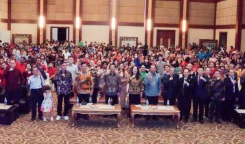 Ratusan umat Kristiani provinsi Kepri mengelar Perayaan Natal bersama Tahun 2023 di Aula Wan Seri Beni Dompak Tanjungpinang Ratusan umat Kristiani provinsi Kepri, mengelar Perayaan Natal bersama Tahun 2023 di Aula Wan Seri Beni Dompak, Tanjungpinang, Jumat (29/12/2023) malam. (Foto: Diskominfo Kepri)