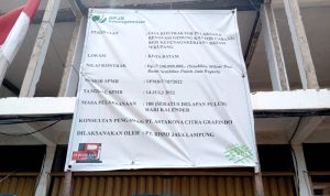 Mangkrak, pekerjaan renovasi Gedung BPJS Ketenagakerjaan kota Batam saat ini masuk dalam penyidikan Kejaksaan Negeri Batam. (Foto: Dinamikakeprinews.co)