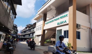 Gedung Pasar Encik Puan Perak di Jalan Gambir Kota Tanjungpinang Gedung Pasar Encik Puan Perak di Jalan Gambir Kota Tanjungpinang. (Foto: Roland/Presmedia.id)