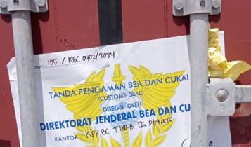 Segel BC Tanjungpinang yang memberi fasilitas Import Eksport ke Perusahaan PT.Aiwood di Bintan Segel BC Tanjungpinang yang memberi fasilitas Import-Eksport ke Perusahaan PT.Aiwood di Bintan