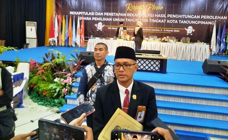 Ketua KPU Kota Tanjungpinang Muhammad Faizal Ketua KPU Kota Tanjungpinang, Muhammad Faizal. (Foto: Roland/Presmedia.id)