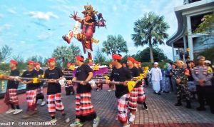 Gelar festival Hartmony, Umat Agama Hindu Bali mengarak Ogoh-Ogoh di Kawasan Pariwisata Lagoi-Bintan Minggu (10/3/2024) (Foto Hasura)