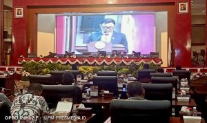 Anggota Deputi V BPK-RI Dr. Ir. H. Ahmadi Noor Supit saat menyampaikan amanah dan menyatakan perolehan Opini WTP atas LKPD-APBD 2023 Provinsi Kepri pada Rapat Paripurna DPRD Kepri di gedung wan Seri Bening aula kantor Gubernur Kepri Senin (29/4/2024).