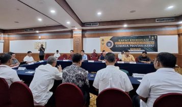Badan Kesatuan Bangsa dan Politik Bakesbangpol Kepri bersama forum koordinasi para pimpinan penyelenggara Intelijen Negara di daerah Kominda menggelar rapat terbatas Badan Kesatuan Bangsa dan Politik (Bakesbangpol) Kepri, bersama forum koordinasi para pimpinan penyelenggara Intelijen Negara di daerah (Kominda) menggelar rapat terbatas.