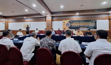 Foto 9 Peserta rapat lainya, saat menyampaikan sejumlah hal yang dilakukan dalam antisipasi keamanan menjelang perayaan Idul Fitri 1445 H
