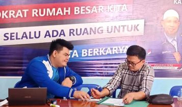 Nikolas Panama akrab disapa Niko resmi mendaftar penjaringan bakal calon (bacalon) Bupati Bintan, Provinsi Kepulauan Riau (Kepri) di Partai Demokrat.