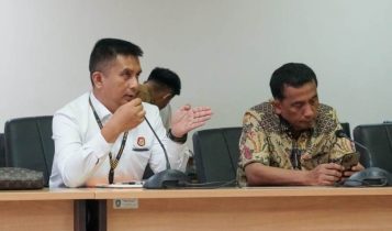 Peserta TIM PKDN Sespimti Polri lainya saat pertanyaan tentang sitim pelayanan dan pembangunan di provinsi Kepri Peserta TIM-PKDN Sespimti Polri lainya saat pertanyaan tentang sitim pelayanan dan pembangunan di provinsi Kepri.