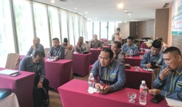 Sejumlah Peserta saat mengikuti Rapat Penguatan Kelembagaan Organisasi Forum Kerukunan Umat Beragama FKUB Kepri Sejumlah Peserta saat mengikuti Rapat Penguatan Kelembagaan Organisasi Forum Kerukunan Umat Beragama (FKUB) Kepri.