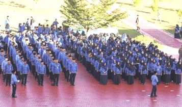 Upacara Peringatan Hari Otonomi Daerah ke-28 Tahun 2024 di Kepri diikuti ASN Kesbangpol Kepri dan ASN dinas lainya di Halaman Kantor Gubernur Kepri, Dompak, Tanjungpinang.