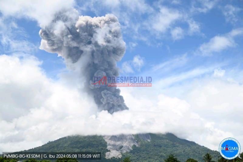 Aktivitas vulkanik Gunung Ibu di Maluku Utara Rabu (8/5/2024) (Foto:esdm.go.id) 