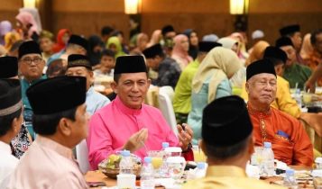 Gubernur Kepri Ansar Ahamd beserta Rombongan, mengelar Halalbihalal dan silaturahmi dengan Masyarakat Kepri di Pekan Baru Riau.