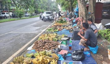 Surat Pedagang Kaki Lima Bincen Demi SESUAP NASI Untuk Walikota dan DPRD Tanjungpinang   Pedagang PKL Bintan Center Kota Tanjungpinang minta solusi dari Pemko Tanjungpinang (Roland/Presmedia)