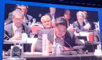 Bupati Bintan Roby Kurniawan menyampaikan pandangannya terkait pembangunan tanpa meminggirkan di acara World Cities Summit 2024 di Singapura Bupati Bintan Roby Kurniawan menyampaikan pandangannya terkait pembangunan tanpa meminggirkan di acara World Cities Summit 2024 di Singapura. (Foto: Diskominfo Bintan)