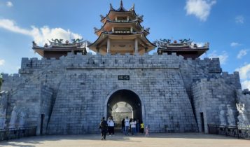 Patung Seribu Vihara Ksitigarbha Bodhisattva Destinasi Wisata dan Tempat Ibadah Patung Seribu Vihara Ksitigarbha Bodhisattva Destinasi Wisata dan Tempat Ibadah.