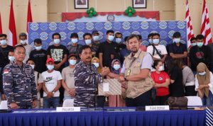 TNI-AL Amankan 42 Pekerja Migran Non Prosedural dari Malaysia di Dumai, Tekong Kabur (Sumber Foto:tni.mil.id)
