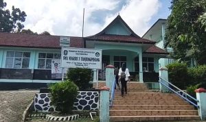 Gedung SMA Negeri 3 Tanjungpinang di Jalan Tugu Pahlawean Tanjungpinang Provinsi Kepri (Roland/presmedia) Gedung SMA Negeri 3 Tanjungpinang di Jalan Tugu Pahlawean Tanjungpinang Provinsi Kepri (Roland/presmedia)
