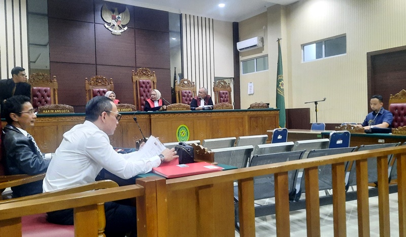 Sidang gugatan perdata Warga Batam Darma Parlindungan melawan PT.Expasindo PT.Bintan Propertindo tidak dihadiri Badan Pertanahan BPN Bintan di PN Tanjungpinang Sidang gugatan perdata Warga Batam Darma Parlindungan, melawan PT.Expasindo, PT.Bintan Propertindo tidak dihadiri Badan Pertanahan (BPN) Bintan di PN Tanjungpinang Rabu (10/7/2024) (Roland/presmedia)