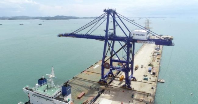 Pelabuhan Batu Ampar Batam yang dikelola BP.Kawasan Batam Pelabuhan Batu Ampar Batam yang dikelola BP.Kawasan Batam.