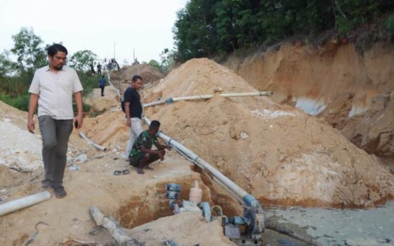 Polres Bintan berhasil mengamankan seorang penambang pasir ilegal inisial Gn di Kampung Masiran, Desa Gunung Kijang, pada Selasa (13/8/2024).