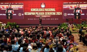 Presiden RI Joko Widodo (Jokowi) memberikan arahan kepada Peserta Konsolidasi Nasional Kesiapan Pilkada Serentak tahun 2024 di Jakarta Convention Center (JCC), Jakarta, Selasa (20/08/2024). (Foto: Humas Setkab/Rahmat)
