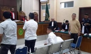 Sidang Lanjutan Korupsi Suap Fee lelang Proyek Pemukiman kumuh dan UMRAH di PN Tanjungpinang menghadirkan sejumlah Terdakwa di PN Tanjungpinang Jumat (6/9/2024). (Foto: Roland/Presmedia.id)