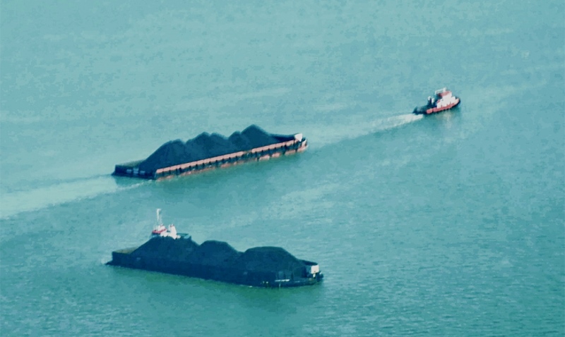 Badan Keamanan Laut Republik Indonesia Bakamla RI melalui Direktorat Udara Maritim saat menggelar Patroli Udara Maritim III Tahun 2024 di wilayah perairan Batam Badan Keamanan Laut Republik Indonesia (Bakamla RI) melalui Direktorat Udara Maritim saat menggelar Patroli Udara Maritim III Tahun 2024 di wilayah perairan Batam, Provinsi Kepulauan Riau, Selasa (15/10/2024). (Foto. tni.mil.id)