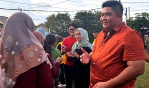 Cabup Bintan Roby Kurniawan saat kampanye di Kecamatan Gunung Kijang. (Foto: Hasura/Presmedia.id)