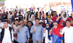 Calon Gubernur Kepri HM.Rudi, saat menggelar kampanye di kota Batam.