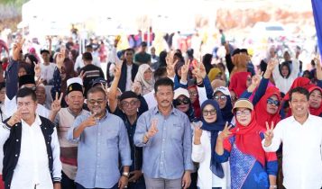 Calon Gubernur Kepri HM.Rudi, saat menggelar kampanye di kota Batam.
