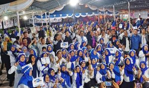 Calon Gubernur Kepri HM.Rudi saat menggelar kampanye di sejumlah wilayah di Batam. (Foto: Tim HMR)