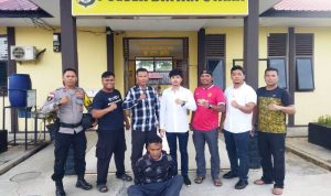Jajaran Polsek Bintan Utara berhasil membekuk pelaku pencurian uang dengan cara pecah kaca mobil. (Foto: Polres Bintan)