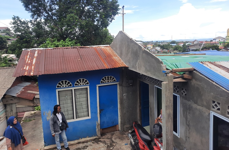 Rumah korban milik Keluarga Ali 46 warga Kampung Bukit Cermin Kota Tanjungpinang Rumah korban milik Keluarga Ali (46) warga Kampung Bukit Cermin Kota Tanjungpinang. (Foto: Roland/Presmedia.id)