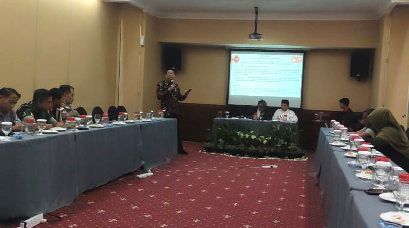 Forum Koordinasi Pencegahan Terorisme (FKPT) bersama BNPT saat menggelar monitoring dan sosialisasi pencegahan terorisme di Kepri. (Foto: Abdul Hamid)