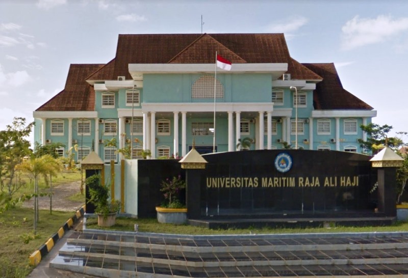 Gedung Rektorat UMRAH. (Foto: Web Umrah)