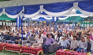 H.Isdianto menyatakan dukungannya pada Calon gubernur Kepri HM.Rudi-Aunur Rrofiq dalam kampanye dialogis pasangan Rudi-Rafiq di fasilitas umum RW 013 Bengkong Nusantara, Kelurahan Sadai, Batam, pada Rabu (6/11/2024).