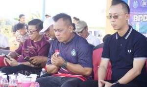 Diikuti 64 tim kesebelasan dari 13 kecamatan se-Lingga, Bupati Lingga M.Nizar secara resmi membuka turnamen sepak bola Lanjut Cup di Desa Lanjut Lingga, Rabu (11/12/2024).