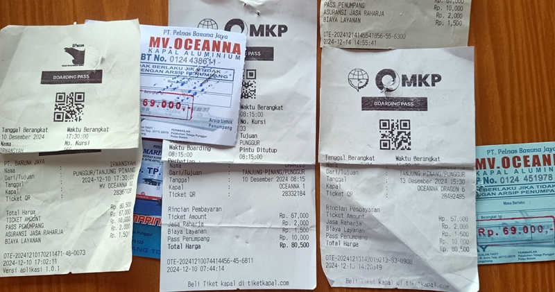 Tiket tidak dibeli Lewat online Tetapi tetap dipungli Rp1500 per orang Tiket tidak dibeli Lewat online, Tetapi tetap dipungli Rp1,500- per orang.