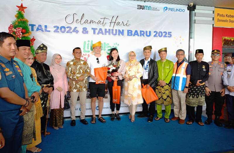 FKPD di Kota Tanjungpinang foto bersama di Pelabuhan SBP Tanjungpinang FKPD di Kota Tanjungpinang foto bersama di Pelabuhan SBP Tanjungpinang. (Foto: Humas)