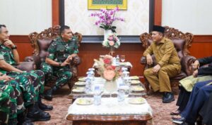 Gubernur Provinsi Kepri Ansar Ahmad dan Pangkogabwilhan I Mayjen TNI Kunto Arif Wibowo saat melakukan pertemuan dan silaturahmi Senin (17/2/2025).