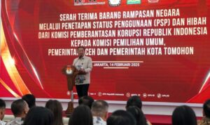 KPK Serahkan Barang Rampasan Negara Rp18,52 M ke KPU, Pemprov Aceh dan Pemkot Tomohon. (Foto: Dok-KPK)