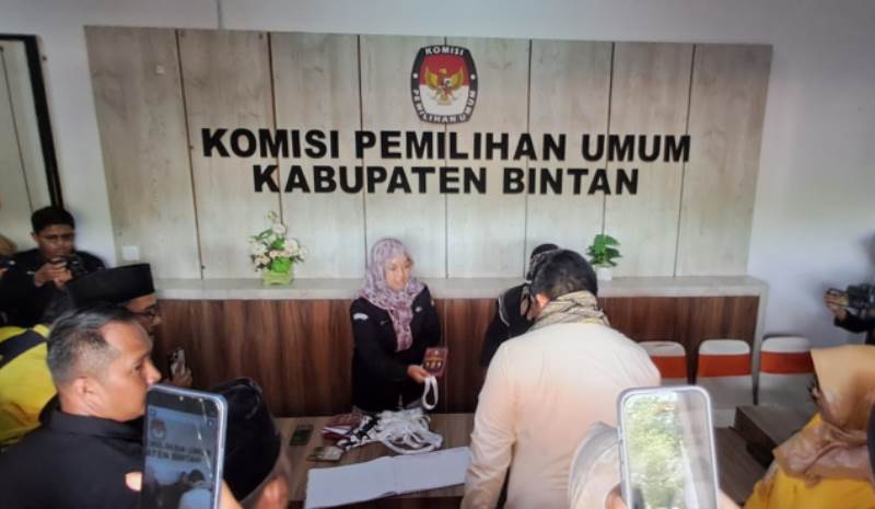 Kantor KPU Bintan saat pelaksanaan Pilkada Bintan Kantor KPU Bintan saat pelaksanaan Pilkada Bintan. (Foto: Hasura/Presmedia.id)