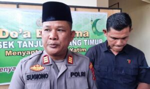 Kapolsek Tanjungpinang Timur, AKP Sugiono saat didampingi oleh Kanit Reskrim Polsek Tanjungpinang Timur Ipda Agus Widodo di Mapolsek Tanjungpinang Timur. (Foto: Roland/Presmedia.id)