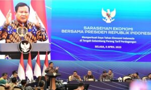 Presiden Prabowo Subianto membuka Sarasehan Ekonomi yang digelar di Menara Mandiri, Jakarta, pada Selasa, 8 April 2025. (Foto: BPMI Setpres)