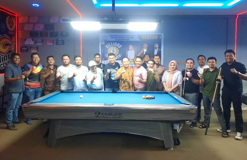 Asosiasi Advokat Indonesia (AAI) Dewan Pimpinan Cabang Tanjungpinang gelar turnamen billiard di 99 Billiard Center, KM 7 Kota Tanjungpinang. (Foto: Roland/Presmedia.id)