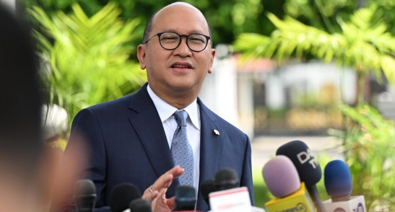 Menteri Investasi dan Hilirisasi Rosan Roeslani memberikan keterangannya di Istana Kepresidenan, Jakarta, pada Rabu, 7 Mei 2025. (Foto: BPMI Setpres/Cahyo)