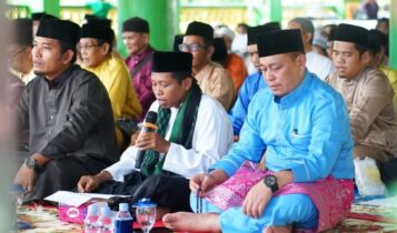 Pemerintah Kabupaten (Pemkab) Lingga menggelar kegiatan Doa dan Zikir bersama di Balairung Replika Istana Damnah, pada Jumat (9/5/2025).