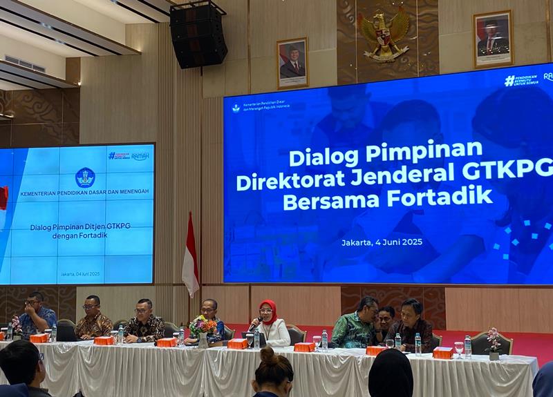 Dirjen GTK PG Nunuk Suryani dalam Dialog Pimpinan Direktorat Jenderal GTKPG bersama media Dirjen GTK-PG, Nunuk Suryani, dalam Dialog Pimpinan Direktorat Jenderal GTKPG bersama media. (Foto Pasha Yudha Ernowo Infopublik.id)