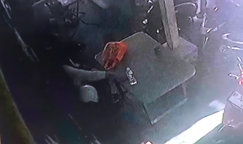 Sempat Viral, Gadis Mencuri Handphone Kembalikan Barang Setelah Rekaman CCTV Beredar